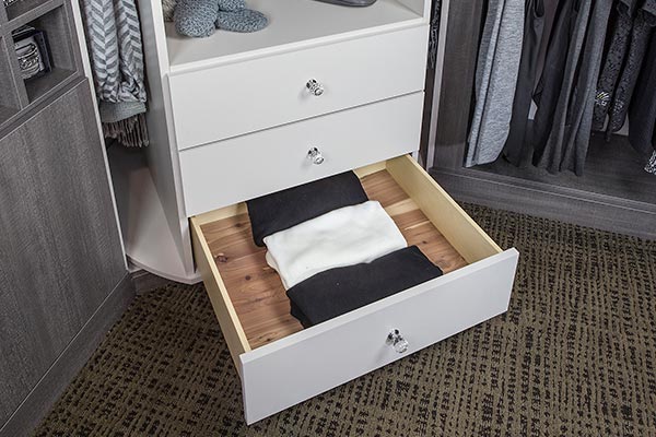 https://www.austinmorganclosets.com/bin/uploads/2016/08/cedar-drawer-liner.jpg